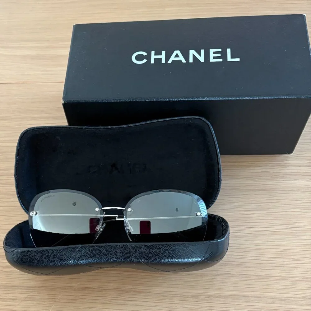 CHANEL Aviator Sunglasses with Gradient Brown Lenses